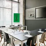 The Social Hub Extended فندق ماسترخت