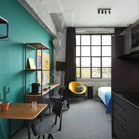 The Social Hub Extended 4*