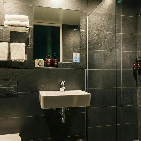 The Social Hub Extended Hotel 4*