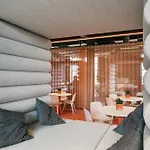 The Social Hub Extended