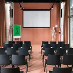 The Social Hub Extended 4*